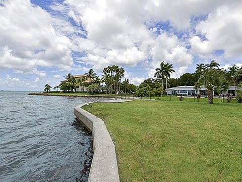 Find available lots In Sarasota Florida